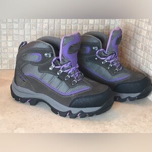 💜NWOB💜 WATERPROOF HIKING BOOTS WOMENS by HI-TEC SIZE 6 PURPLE/BROWN/GREY